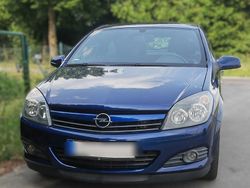 Blau Gebraucht 2005 Opel Astra GTC Coupé | 1.700 € (Fairer Preis)