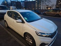 Weiß Gebraucht 2021 Dacia Sandero Comfort Limousine | 8.500 € (Superpreis)