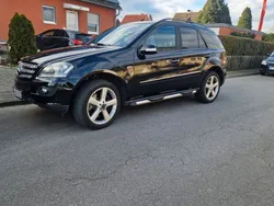 Schwarz Gebraucht 2008 Mercedes ML500 SUV | 12.999 € (Fairer Preis)