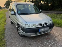 Silber Gebraucht 2002 Citroën Berlingo Van / Kleinbus | 1.300 €