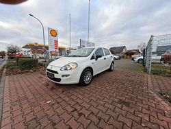 Weiß Gebraucht 2018 Fiat Punto Basis Limousine | 4.499 € (Fairer Preis)