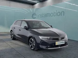 Schwarz Gebraucht 2023 Opel Astra Elegance Limousine | 20.570 € (Fairer Preis)