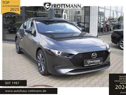 Grau (machine gray metallic) Neu 2025 Mazda 3 Center-Line Limousine | 28.770 €