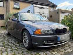 Grau Gebraucht 2002 BMW 330 Coupé | 4.700 € (Superpreis)