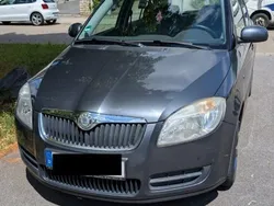 Grau Gebraucht 2008 Skoda Fabia Classic Limousine | 1.600 € (Guter Preis)
