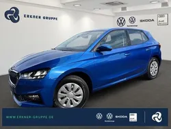 Blau Neu 2025 Skoda Fabia Essence Limousine | 21.760 € (Etwas zu teuer)