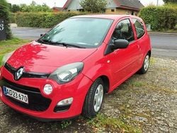Rot Gebraucht 2013 Renault Twingo Authentique Kleinwagen | 1.400 € (Fairer Preis)