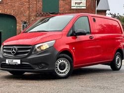Rot Gebraucht 2019 Mercedes Vito Van | 15.299 € (Superpreis)