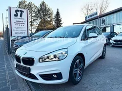 Weiß Gebraucht 2015 BMW 218 Active Tourer Sport Line Van / Kleinbus | 15.300 € (Fairer Preis)