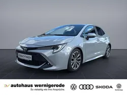Cement grey metallic Gebraucht 2020 Toyota Corolla Team Limousine | 14.940 € (Fairer Preis)