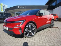 Rot Gebraucht 2023 Renault Mégane Techno Limousine | 27.990 € (Superpreis)