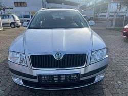 Silber Gebraucht 2009 Skoda Octavia Team Edition Kombi | 2.999 € (Guter Preis)