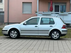 Silber Gebraucht 2002 VW Golf IV Kleinwagen | 2.300 € (Teuer)