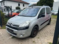 Silber Gebraucht 2013 Citroën Berlingo Exclusive Van / Kleinbus | 4.099 € (Superpreis)