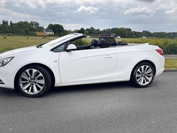 Weiß Gebraucht 2017 Opel Cascada Cabrio | 12.000 € (Etwas zu teuer)