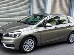 Silber Gebraucht 2017 BMW 225 Active Tourer iPerformance Van / Kleinbus | 15.500 € (Fairer Preis)