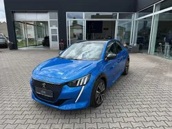 Blau Gebraucht 2021 Peugeot e-208 GT Kleinwagen | 14.990 € (Fairer Preis)