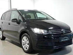 Schwarz Gebraucht 2021 VW Touran Comfortline Van / Kleinbus | 25.300 € (Guter Preis)