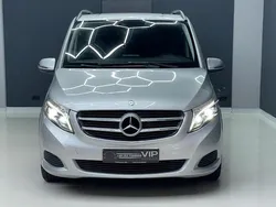 Silber Gebraucht 2017 Mercedes V250 Edition Van / Kleinbus | 25.900 € (Teuer)