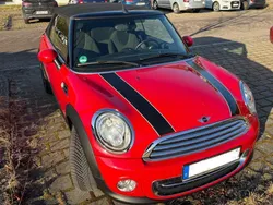 Rot Gebraucht 2015 Mini Cooper Kleinwagen | 9.500 € (Teuer)