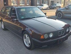 Rot Gebraucht 1994 BMW 525 Kombi | 7.200 €