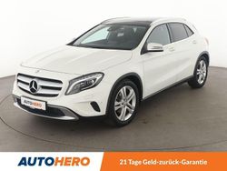 Weiß Gebraucht 2016 Mercedes GLA200 Urban SUV | 18.430 € (Fairer Preis)