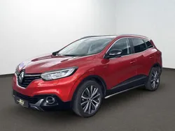 Rot Gebraucht 2015 Renault Kadjar Bose Edition SUV | 14.950 € (Fairer Preis)