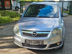 Silber Gebraucht 2008 Opel Zafira Van / Kleinbus | 3.300 € (Fairer Preis)