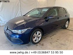 Blue metallic Gebraucht 2021 VW Golf VIII Life Limousine | 16.480 € (Guter Preis)