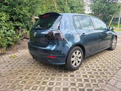 Blau Gebraucht 2007 VW Golf Limousine | 3.800 € (Etwas zu teuer)