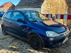 Blau Gebraucht 2002 Opel Corsa Kleinwagen | 1.499 € (Guter Preis)