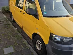 Gelb Gebraucht 2013 VW T5 Van | 5.600 € (Etwas zu teuer)