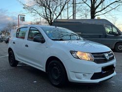 Weiß Gebraucht 2013 Dacia Sandero Lauréate Limousine | 3.450 € (Guter Preis)