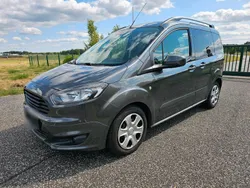 Grau Gebraucht 2018 Ford Tourneo Courier Van / Kleinbus | 7.900 € (Fairer Preis)
