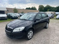 Schwarz Gebraucht 2010 Skoda Fabia Ambiente Kombi | 3.200 € (Teuer)