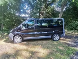 Schwarz Gebraucht 2005 Opel Vivaro Van | 6.000 €