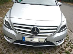 Silber Gebraucht 2013 Mercedes B180 Van / Kleinbus | 8.000 € (Superpreis)