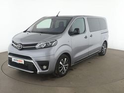 Grau Gebraucht 2023 Toyota Proace Verso Executive Kombi | 41.740 € (Fairer Preis)