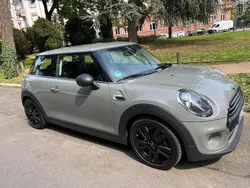 Grau Gebraucht 2019 Mini ONE Kleinwagen | 14.900 € (Etwas zu teuer)