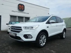 Weiß Gebraucht 2017 Ford Kuga Titanium SUV | 15.490 € (Fairer Preis)
