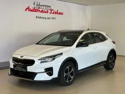Carraraweiß Gebraucht 2021 Kia XCeed Spirit SUV | 19.950 € (Fairer Preis)