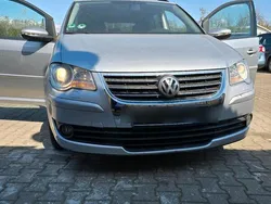 Silber Gebraucht 2010 VW Touran Van / Kleinbus | 4.950 € (Superpreis)