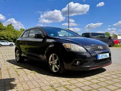 Schwarz Gebraucht 2009 Kia ProCeed Kleinwagen | 2.490 € (Guter Preis)
