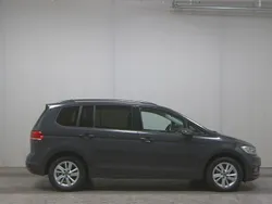 Schwarz Gebraucht 2021 VW Touran Comfortline Van / Kleinbus | 15.380 € (Guter Preis)