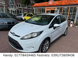 Weiß Gebraucht 2009 Ford Fiesta Kleinwagen | 3.990 € (Fairer Preis)