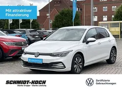 Weiß Gebraucht 2024 VW Golf VIII Move Limousine | 24.590 € (Fairer Preis)