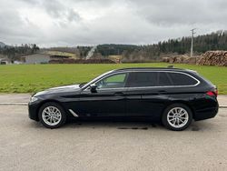 Schwarz Gebraucht 2022 BMW 540 Efficient Dynamics Kombi | 39.900 €