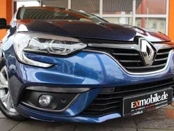 Blau Gebraucht 2018 Renault Mégane GrandTour LIMITED Kombi | 14.999 € (Etwas zu teuer)