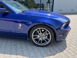 Blau Gebraucht 2013 Ford Mustang GT Premium Coupé | 27.500 € (Etwas zu teuer)