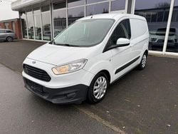 Weiß Gebraucht 2017 Ford Transit Trend Van / Kleinbus | 7.999 € (Guter Preis)